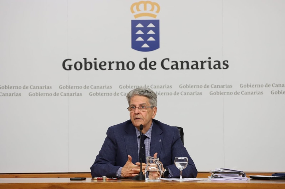 Sanidad admite que los datos en Canarias invitan a la "esperanza" 😃