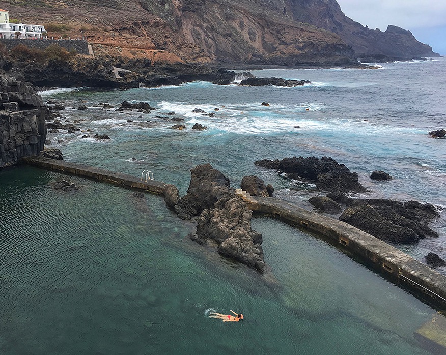 En el mar 🌊 y en las piscinas 🏊‍♀️ muere el coronavirus🦠