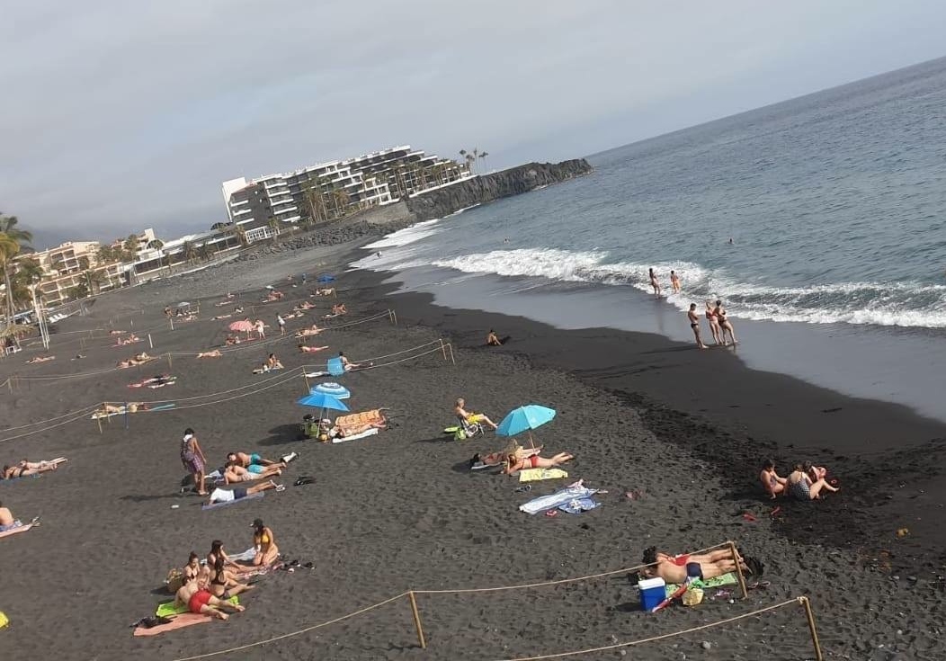 Así de bien 👍🏼 se han comportado los primeros bañistas 🏊‍♀️ de las nuevas playas por sectores 🏖 en Los Llanos