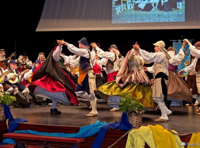 La Agrupación Folklórica Alfaguara🎶celebra sus 17 años🎂con una actuación virtual💻