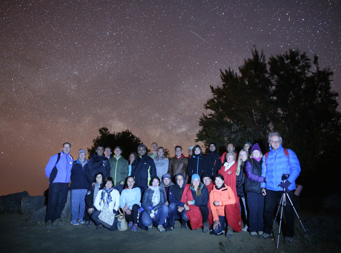 La Palma Transfer & Tours 🚌 te lleva a ver la lluvia de estrellas🌠 de las Gemínidas