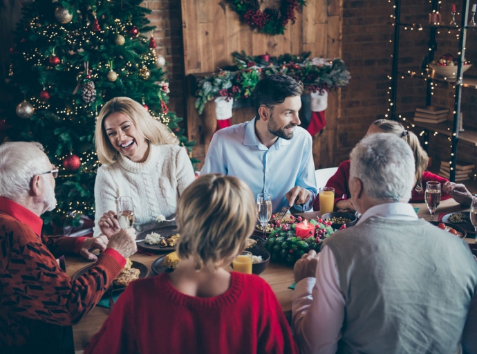 Actitud positiva en Navidad 🎄🎉: Celebraciones 🍷🍴 seguras en casa 🏠