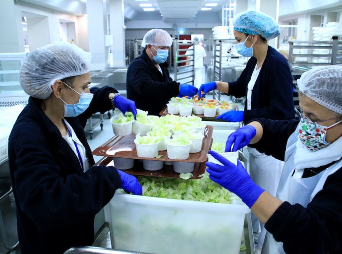 El Hospital de La Palma 🏥 elabora un rico menú 🍽 para sus pacientes👨‍⚕️ en Nochebuena y Navidad🎄