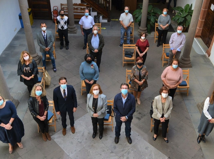 Un merecido homenaje 🎖 a 15 trabajadores del Cabildo en su jubilación👏😃