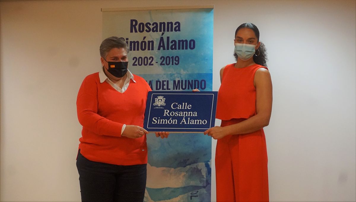 Los Llanos asigna una calle 👏🙂 a Rosana Simón en homenaje a la campeona del mundo🥇