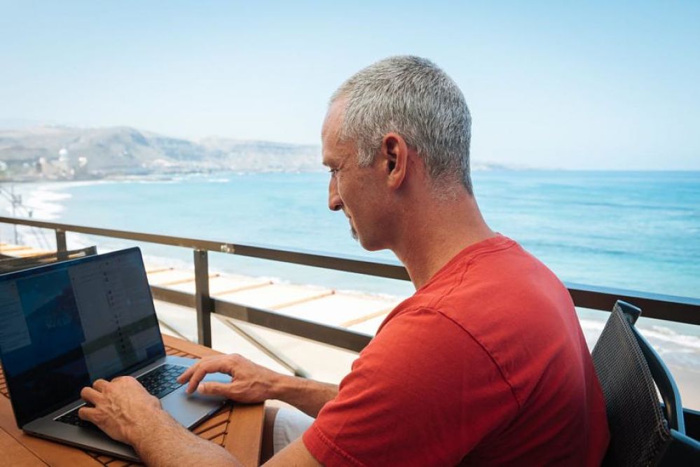 Canarias se vende como “la oficina💻 con mejor clima☀🏖” para los teletrabajadores