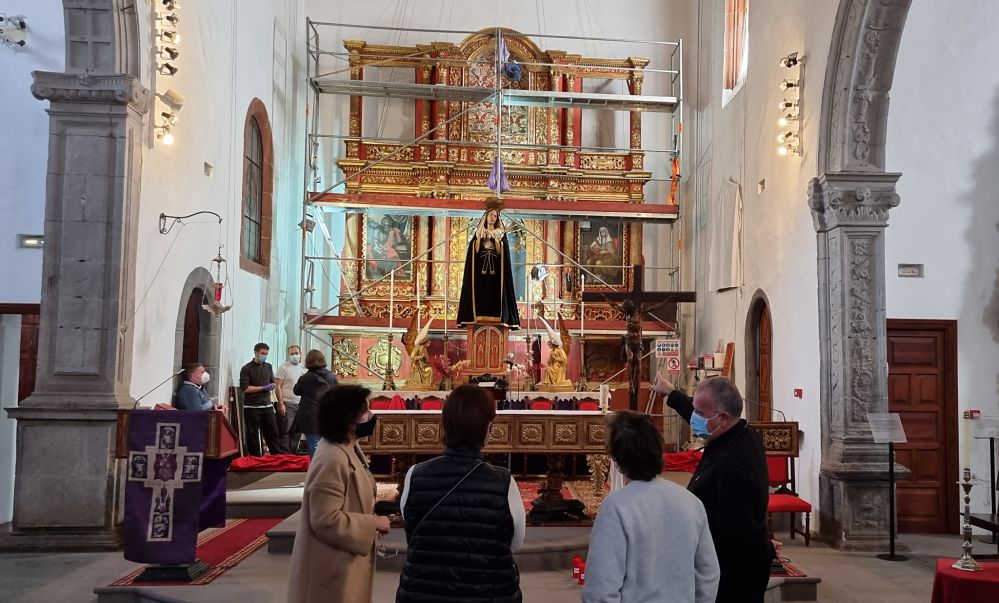 Restauran 🚧⚒ el retablo mayor de la Iglesia de San Francisco⛪ datado en 1717