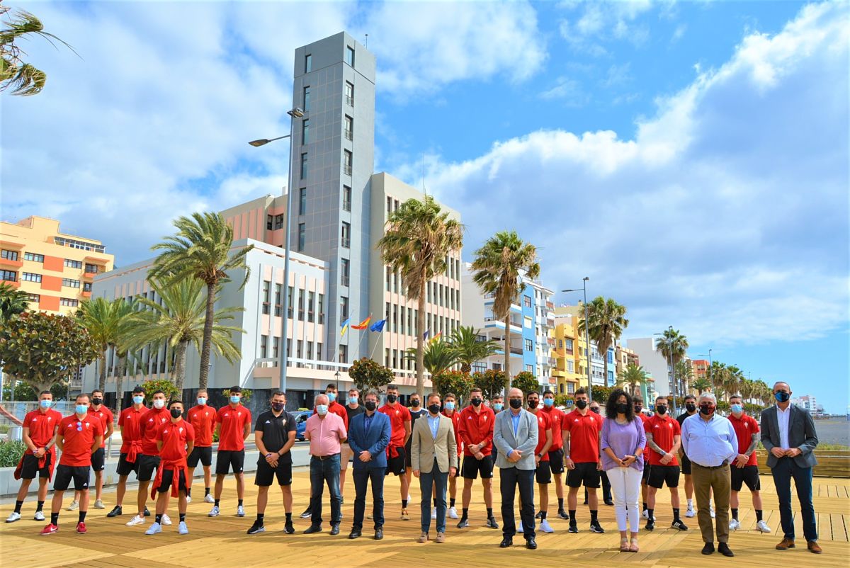 👏Reconocimiento del Cabildo a los 'campeones'🏆 del Mensajero❤ por su ascenso de categoría⚽