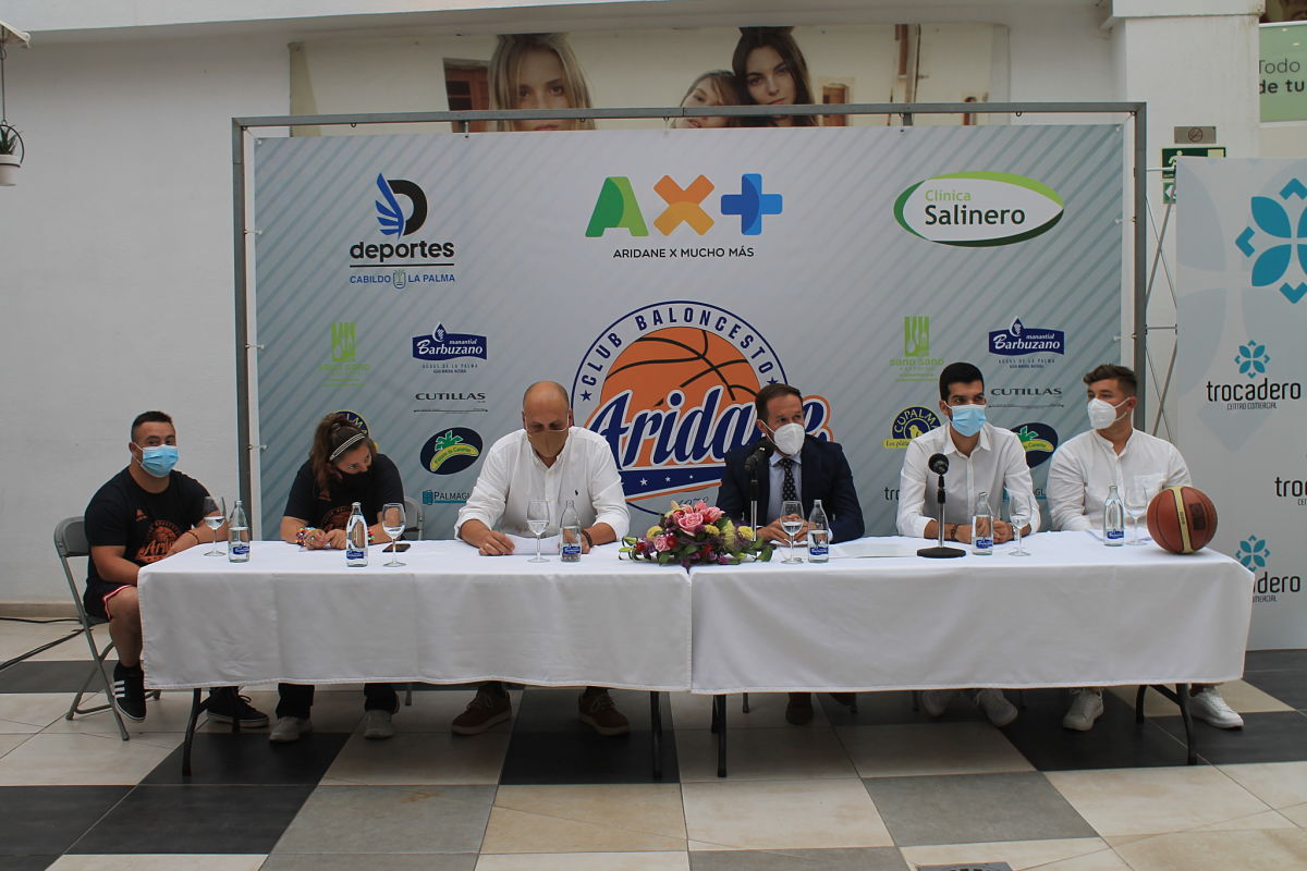 Nace en La Palma un proyecto de 🏀Baloncesto Femenino⛹️‍♀️ para promover la Igualdad y la Inclusión 