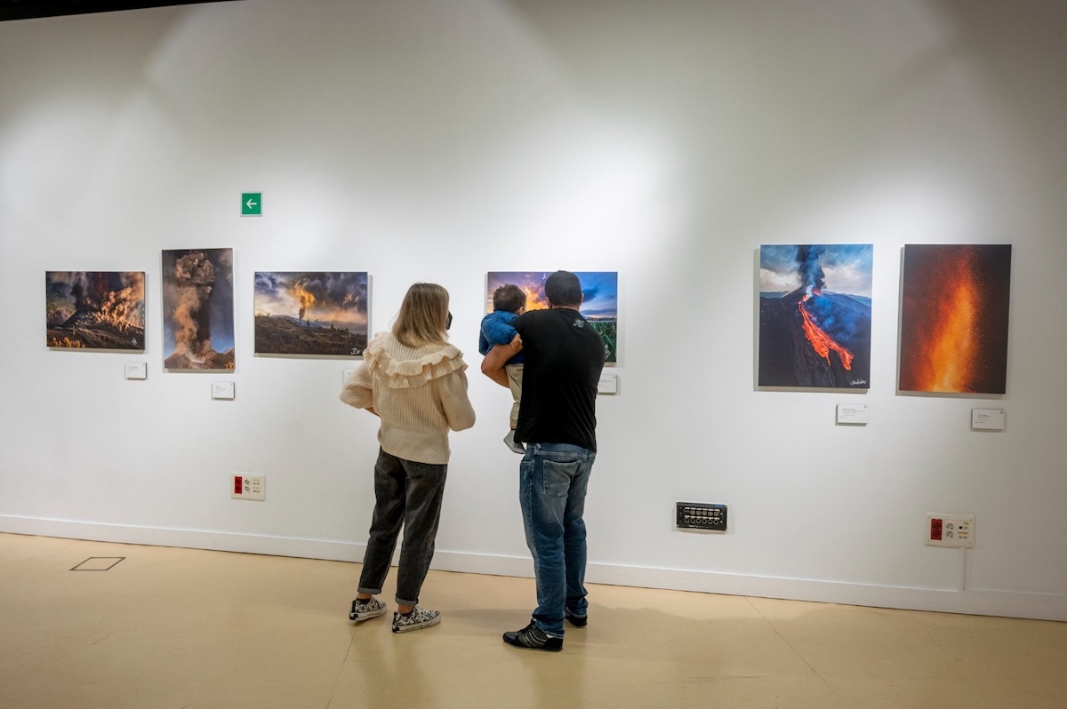 Los fotógrafos 📸 recaudan 12.000€ en 12 días para los afectados por el volcán  🌋 