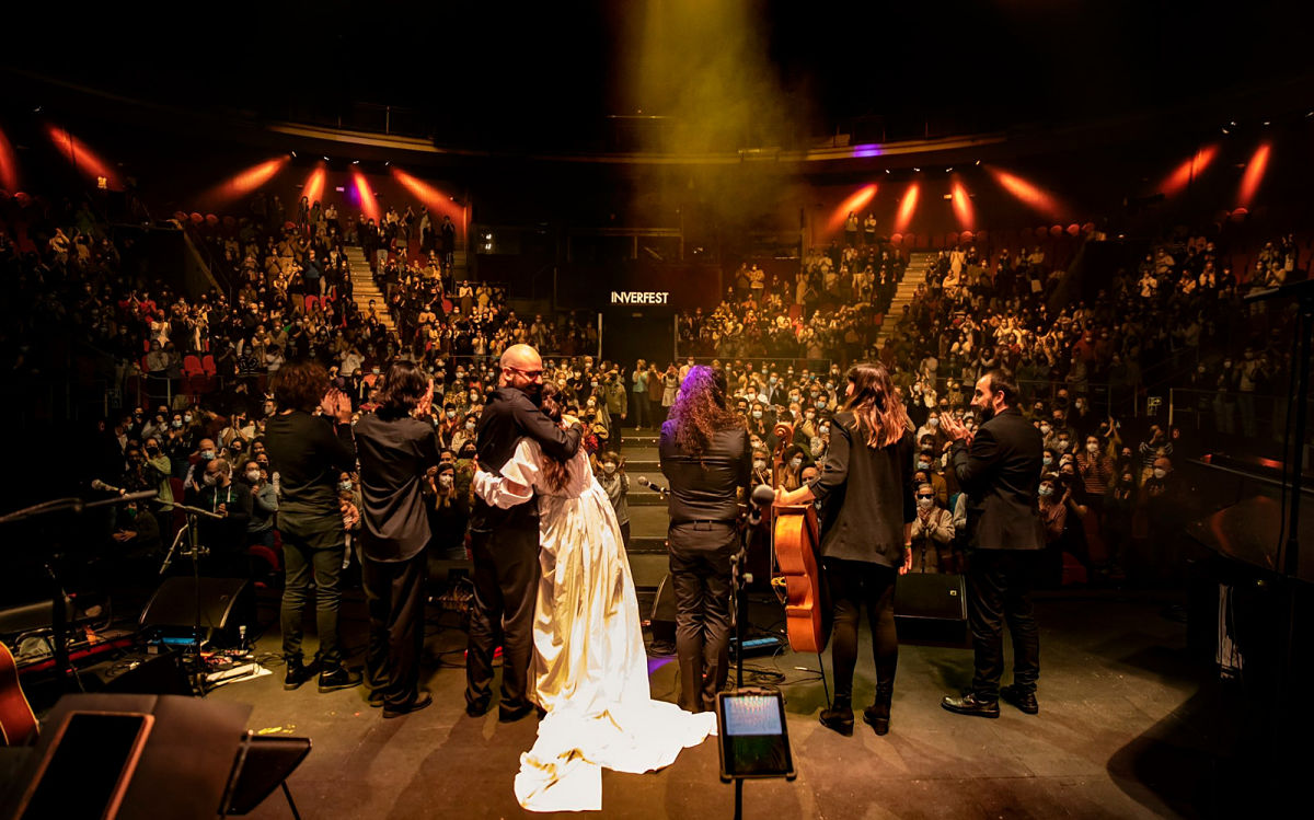 Valeria Castro🎤 ‘se apodera’ del Teatro Circo Price de Madrid😍, con un lleno absoluto👏