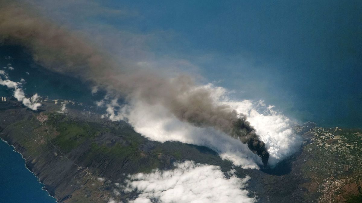 Una imagen del volcán palmero🌋, finalista en el concurso mejor foto📸 de la NASA