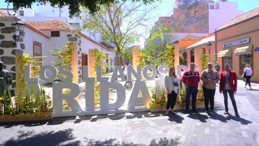 Las esculturas florales del 🌷‘El Valle de las Flores’🌼 ya se pueden disfrutar por las calles de Los Llanos😀