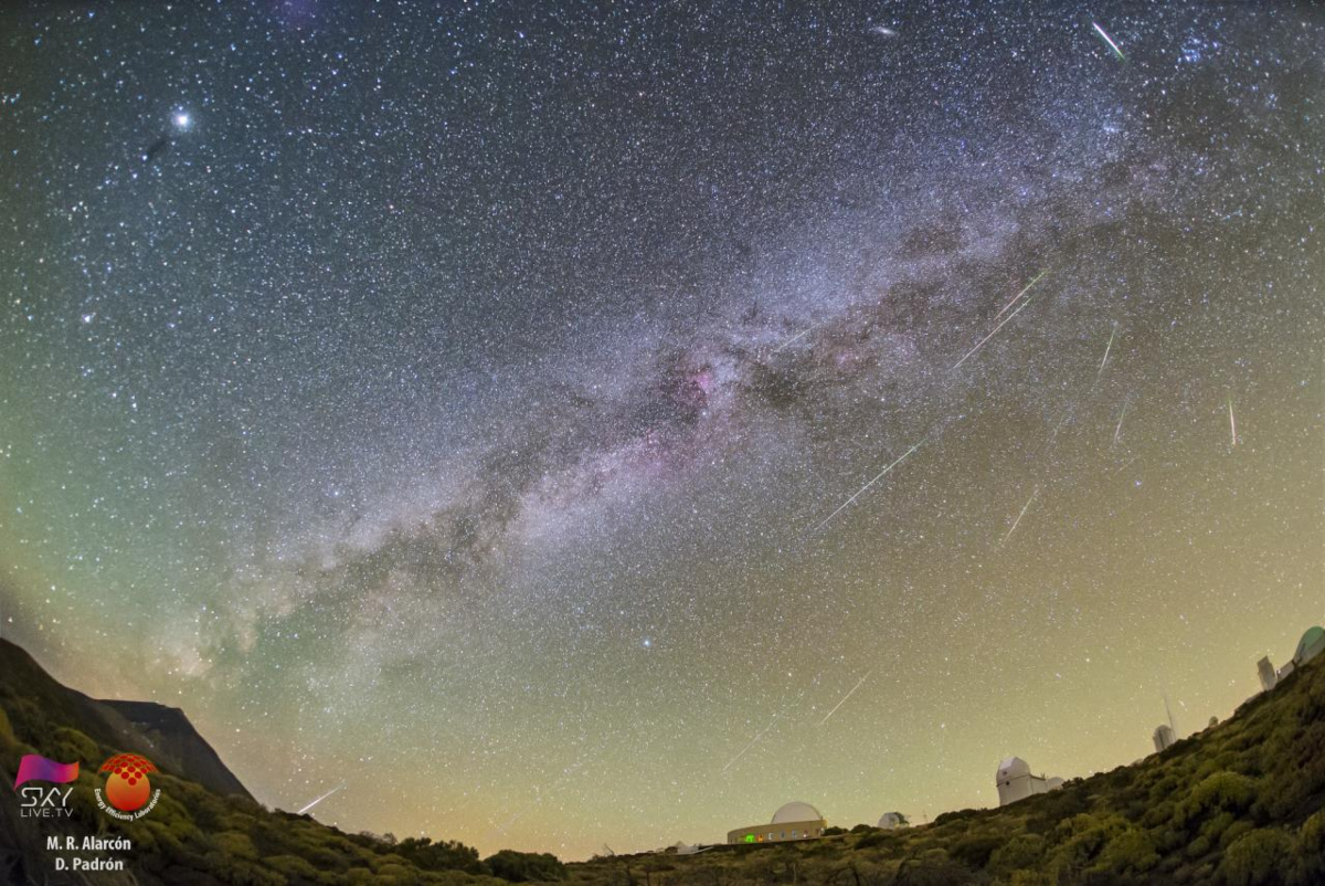 La lluvia de Perseidas💫 'en directo' para todo el mundo desde 🔭El Roque