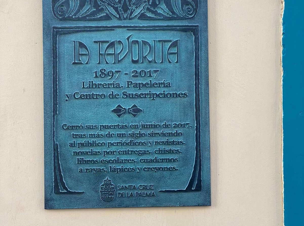 La librería La Favorita📚, para siempre en las calles de Santa Cruz de La Palma ✨
