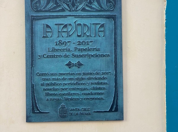 La librería La Favorita📚, para siempre en las calles de Santa Cruz de La Palma ✨